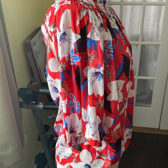 JENNIFER LOPEZ FLORAL OFF SHOULDER LONG SLEEVE TOP - Picture 3 of 12